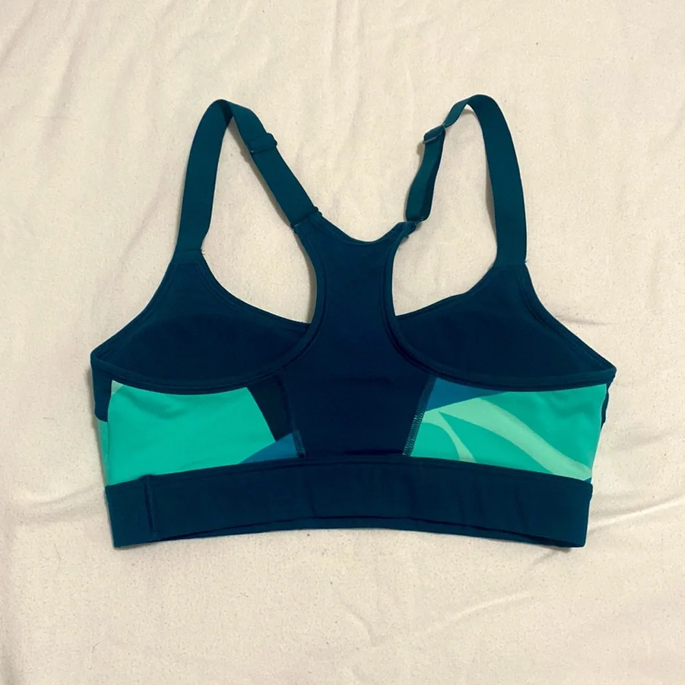 Under Armour Sport Bra Athletic Yoga Workout Size XS - Picture 3 of 3